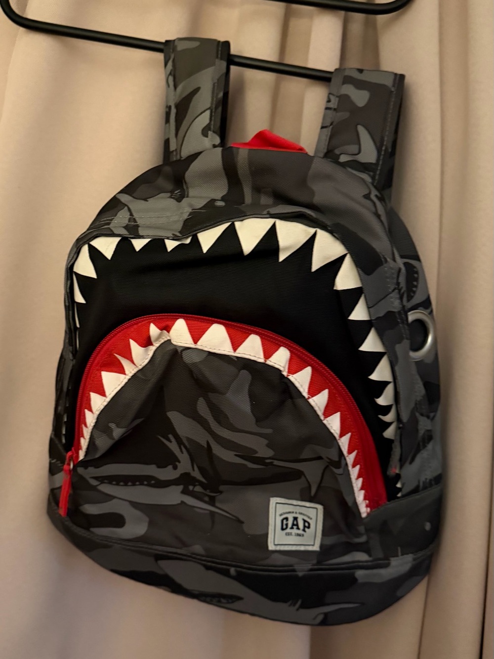 GAP Men's Camo Shark-Teeth Mini Backpack in Black, Gray & Red